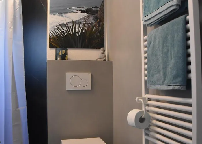 Moderne Mit Wellnessflair Apartment